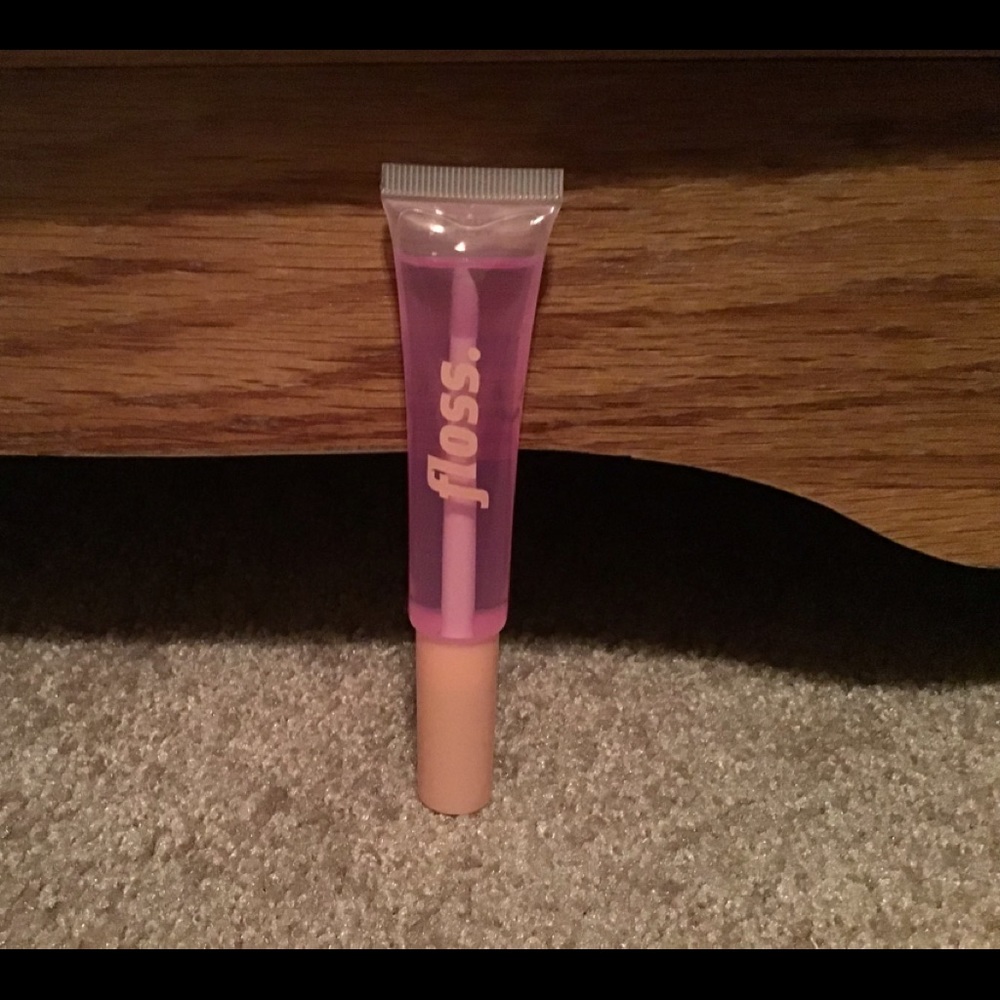 6/$25 | Lip Gloss